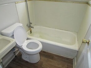 215 Highland Ave in Sumter, SC - Building Photo - Building Photo