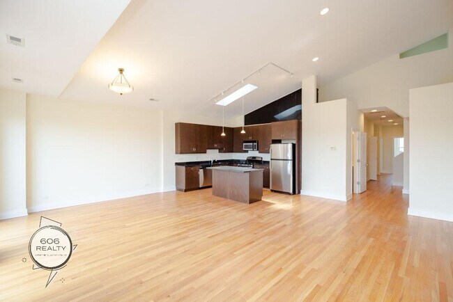2504 N Willetts Ct, Unit 25-2c in Chicago, IL - Building Photo - Building Photo
