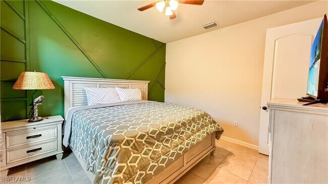 16099 Mistflower Dr in Alva, FL - Foto de edificio - Building Photo