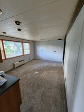 407 SW 49th St in Topeka, KS - Building Photo - Building Photo