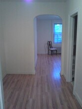 1231 Holbrook Ter NE, Unit 1 in Washington, DC - Foto de edificio - Building Photo