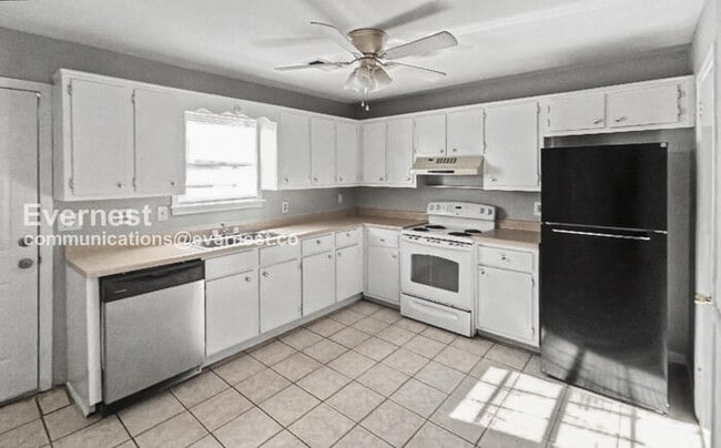 2463 Hampstead Dr in Birmingham, AL - Building Photo - Building Photo