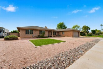 2051 E Hermosa Dr in Tempe, AZ - Building Photo - Building Photo