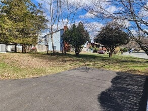 2 Pine Dr in Thiells, NY - Building Photo - Building Photo