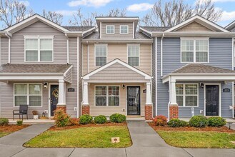 215 Alexander Blvd in Clarksville, TN - Building Photo - Building Photo