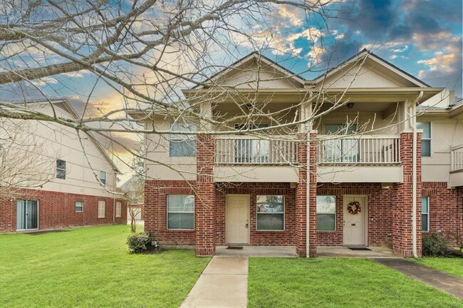 3826 Shire Valley Dr