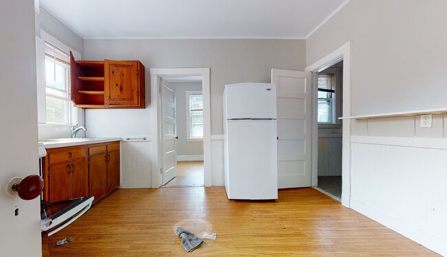 8 Forest St, Unit 5 in Cambridge, MA - Building Photo - Building Photo