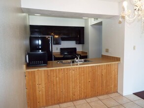 1688 W Village Way in Tempe, AZ - Building Photo - Building Photo