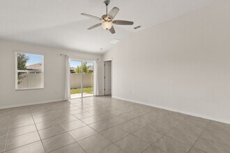 86444 Nassau Xing Wy in Yulee, FL - Building Photo - Building Photo