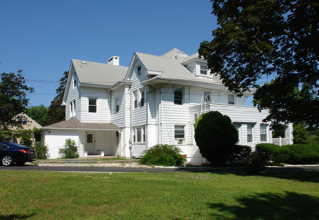 218 Overlook Ave in Long Branch, NJ - Building Photo