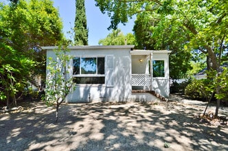 1639 Estudillo St in Martinez, CA - Building Photo - Building Photo