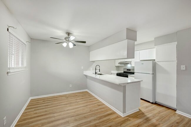 property at 1529 Wirt Rd
