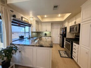 25769 Miguel Ct in Santa Clarita, CA - Building Photo - Building Photo