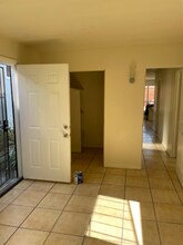 2317 Grand Ave-Unit -1 in San Diego, CA - Building Photo - Building Photo