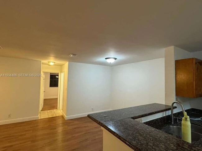 11211 W Atlantic Blvd, Unit 208 in Coral Springs, FL - Building Photo - Building Photo