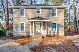 120 Misty Oak Rd in Columbia, SC - Building Photo