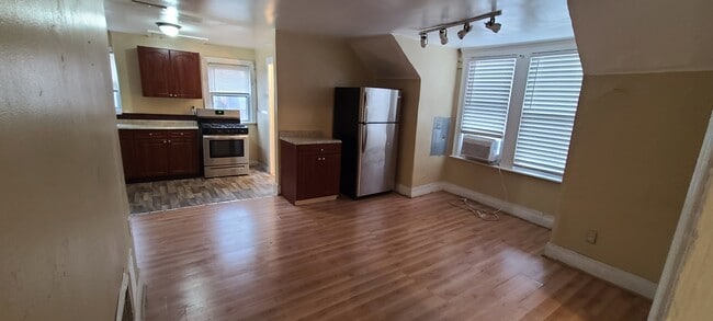 11326 Saint Aubin St in Hamtramck, MI - Building Photo - Building Photo