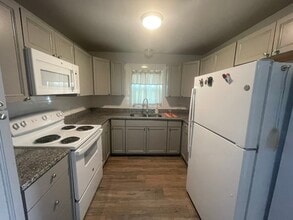 309 W Ave A in Kingsville, TX - Building Photo - Building Photo