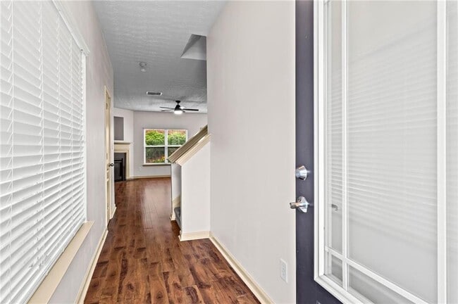 867 Crested Hawk Trail in Sugar Hill, GA - Building Photo - Building Photo