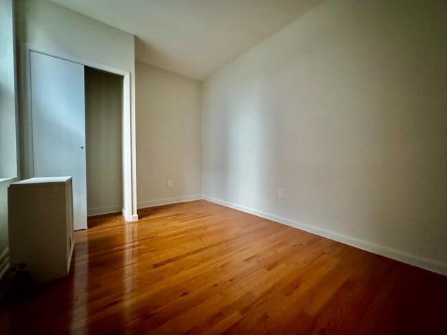 2476 Arthur Ave in Bronx, NY - Building Photo - Building Photo