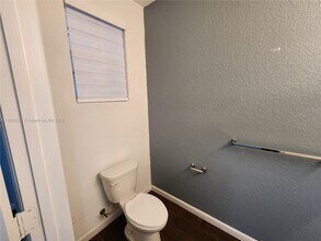 1421 SE 24th Terrace in Homestead, FL - Building Photo - Building Photo