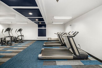 Barkley Towers in Burlington, ON - Building Photo - Building Photo