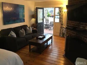 214 Topaz Ave in Newport Beach, CA - Building Photo - Building Photo