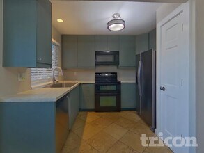 19739 E Dartmouth Ave in Aurora, CO - Building Photo - Building Photo