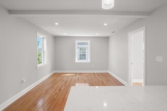 1 Orient Ave in Everett, MA - Building Photo - Building Photo