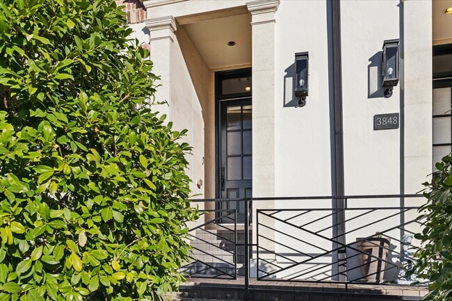 3850 Glen Arbor Dr in Houston, TX - Building Photo - Building Photo