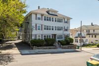 47-59 Wood Ave in Woonsocket, RI - Foto de edificio - Building Photo