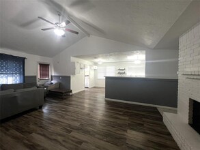 2014 Briarcreek Blvd in Houston, TX - Building Photo - Building Photo