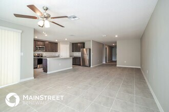 1126 Union Ave in Mascotte, FL - Foto de edificio - Building Photo