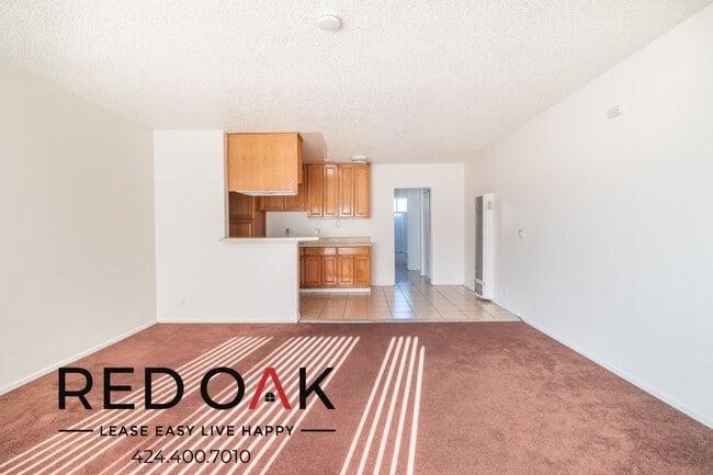 3021 N Santa Fe Ave in Compton, CA - Building Photo - Building Photo