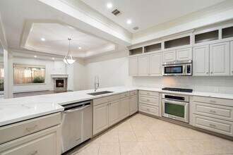 6115 Hamman St in Houston, TX - Foto de edificio - Building Photo