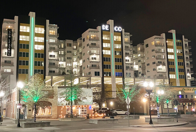 The Deco at Victorian Square in Sparks, NV - Building Photo - Building Photo