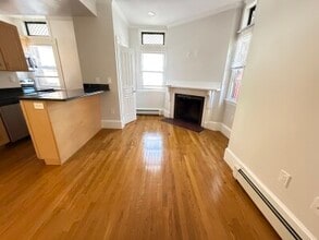 203 Commonwealth Ave, Unit A in Boston, MA - Building Photo - Building Photo