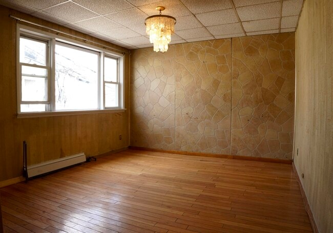 6109 Meadowview Ave in North Bergen, NJ - Building Photo - Building Photo