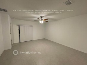 11994 Lavender Loop in Spring Hill, FL - Foto de edificio - Building Photo