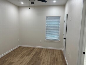 210 Pierce St in Del Rio, TX - Building Photo - Building Photo