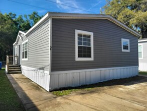 18118 US-41 in Lutz, FL - Building Photo - Building Photo