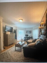 218 Newbury St, Unit 4r in Boston, MA - Building Photo - Building Photo