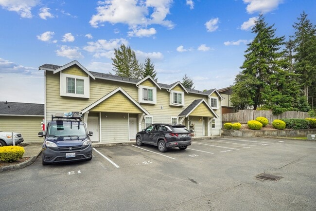 5002 S 30th St in Tacoma, WA - Building Photo - Building Photo