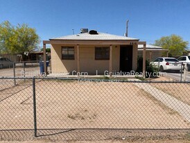 2814 S Coconino Vista in Tucson, AZ - Building Photo