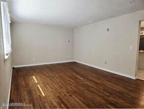 34 Heather Rd in Toms River, NJ - Foto de edificio - Building Photo