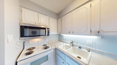 411 Lakewood Cir in Colorado Springs, CO - Building Photo - Building Photo