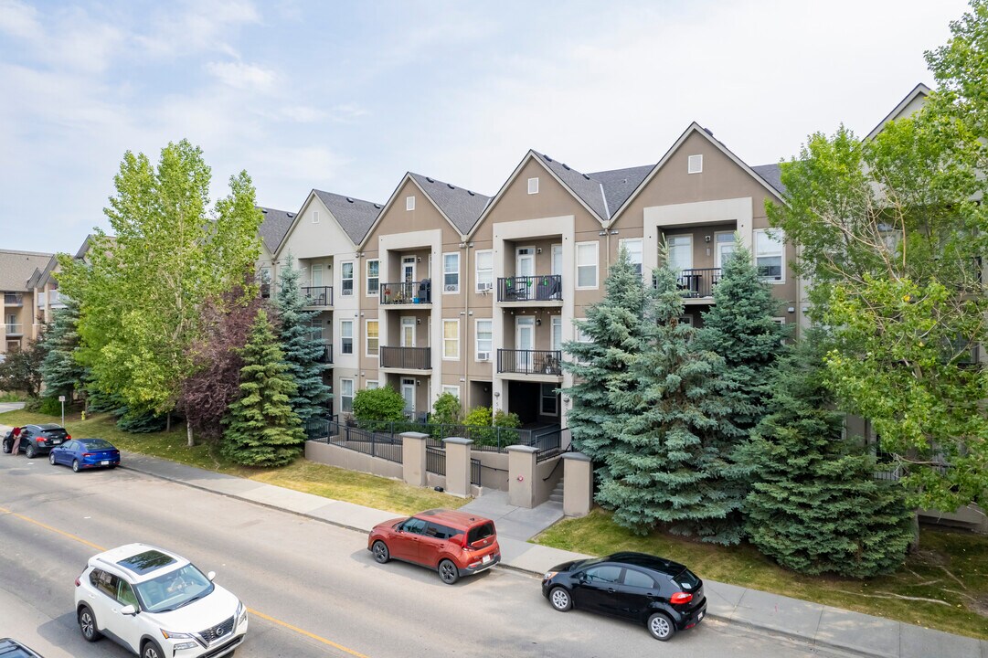 Solea in Calgary, AB - Building Photo