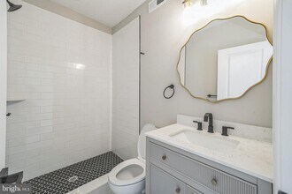 1702 S 22nd St, Unit #2 in Philadelphia, PA - Foto de edificio - Building Photo