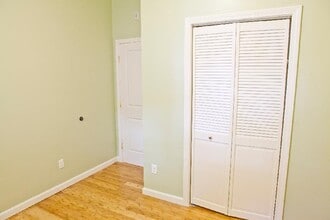 23 Evergreen St, Unit 1 in Boston, MA - Foto de edificio - Building Photo