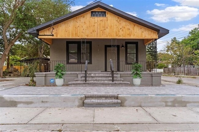 property at 3112 N 16th St